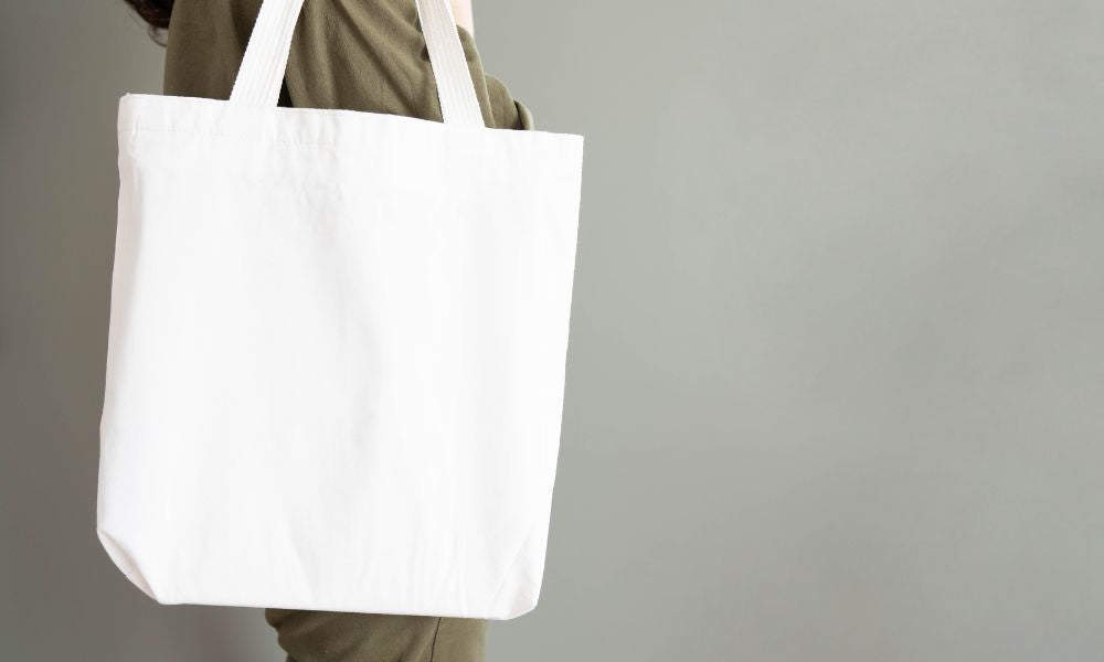 Tote Bag Vs Backpack Advantages Of Each tote-bag-vs-backpack-advantages-of-each