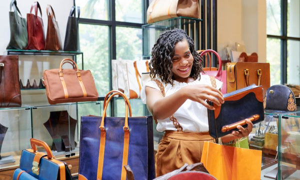 5 Reasons Your Growing Boutique Should Sell Women’s Handbags