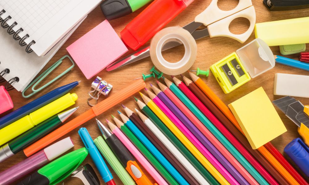 Benefits of Buying School Supplies in Kits